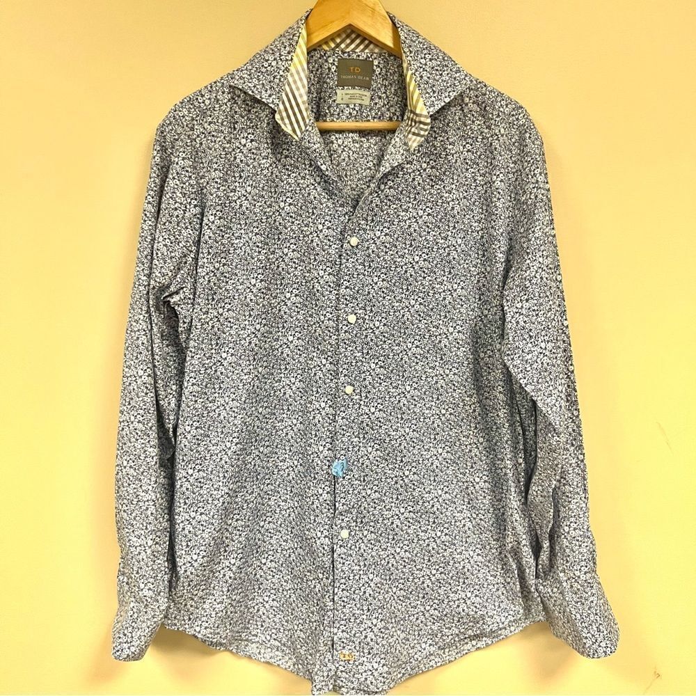 Thomas Dean Flowered Button Down With Contrast Sz… - image 1